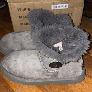 UGG Mini Bailey Button Boot